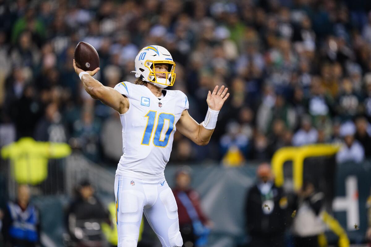 Chargers quarterback Justin Herbert sets to throw against the Philadelphia Eagles.