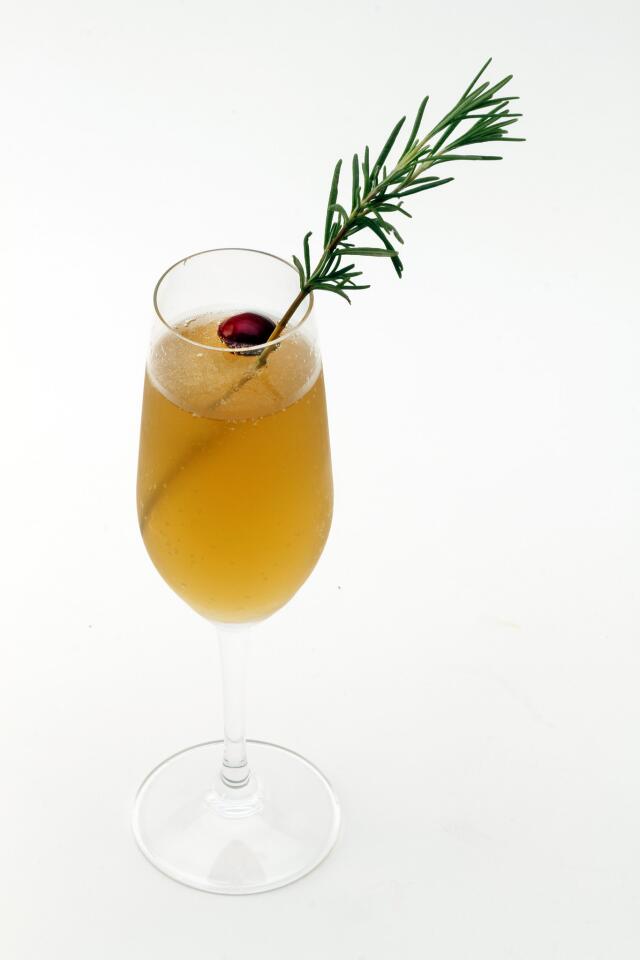 Recipe: Persimmon champagne cocktail