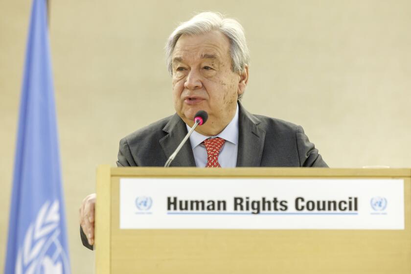 El secretario general de Naciones Unidas, António Guterres, ofrece un discurso durante el Segmento de Alto Nivel de la 55ma sesión del Consejo de Derechos Humanos en la sede europea de Naciones Unidas en Ginebra, Suiza, el lunes 26 de febrero de 2024. (Salvatore Di Nolfi/Keystone via AP)