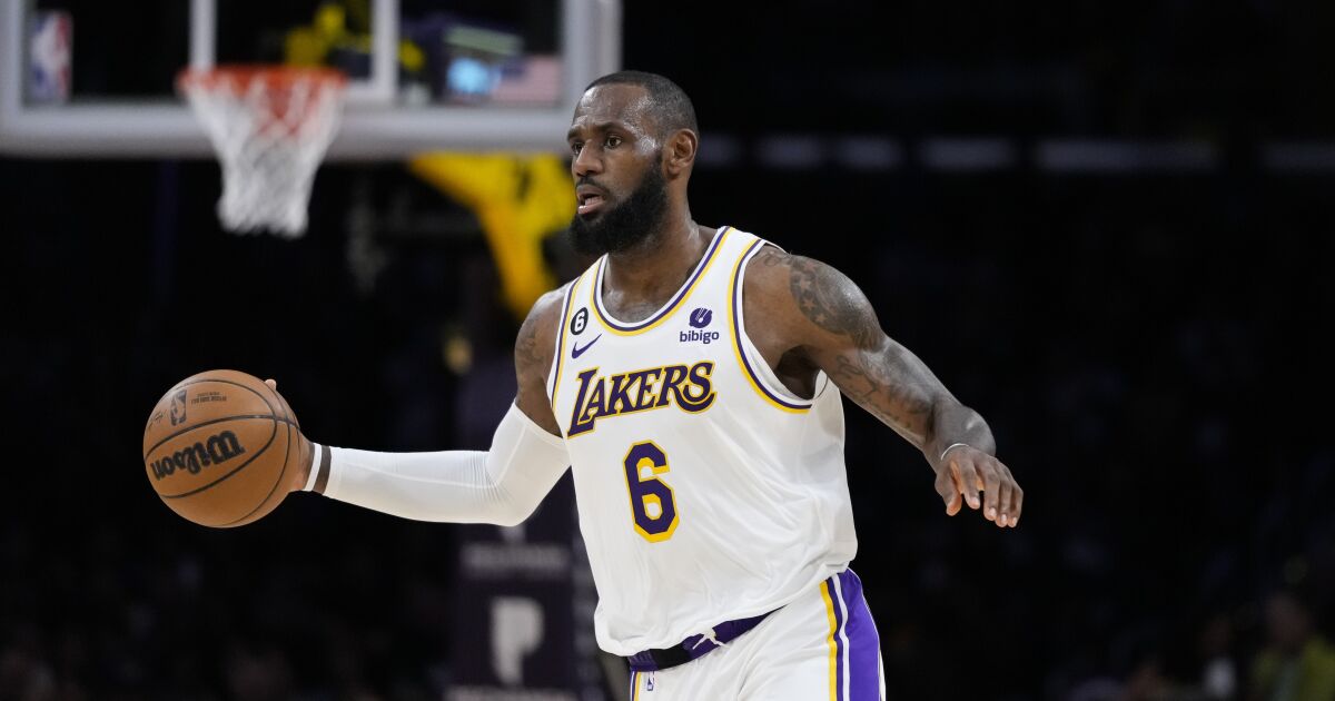 Letters to Sports: Readers agree — LeBron James can leave the Lakers