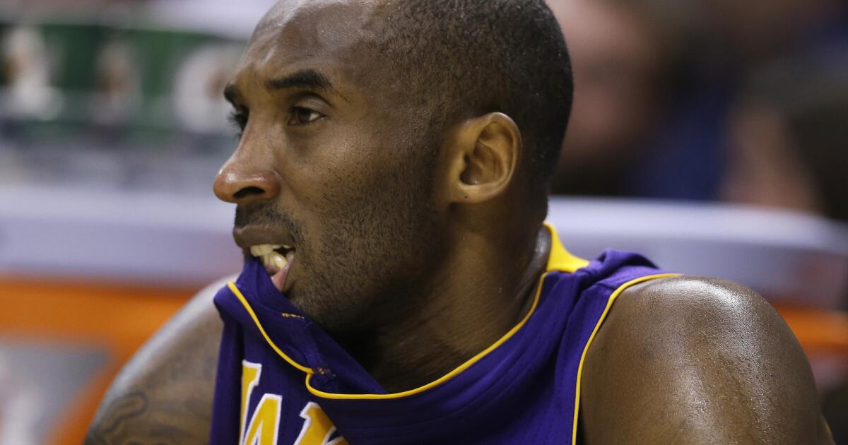 Kevin Durant, Dirk Nowitzki show support for Kobe Bryant