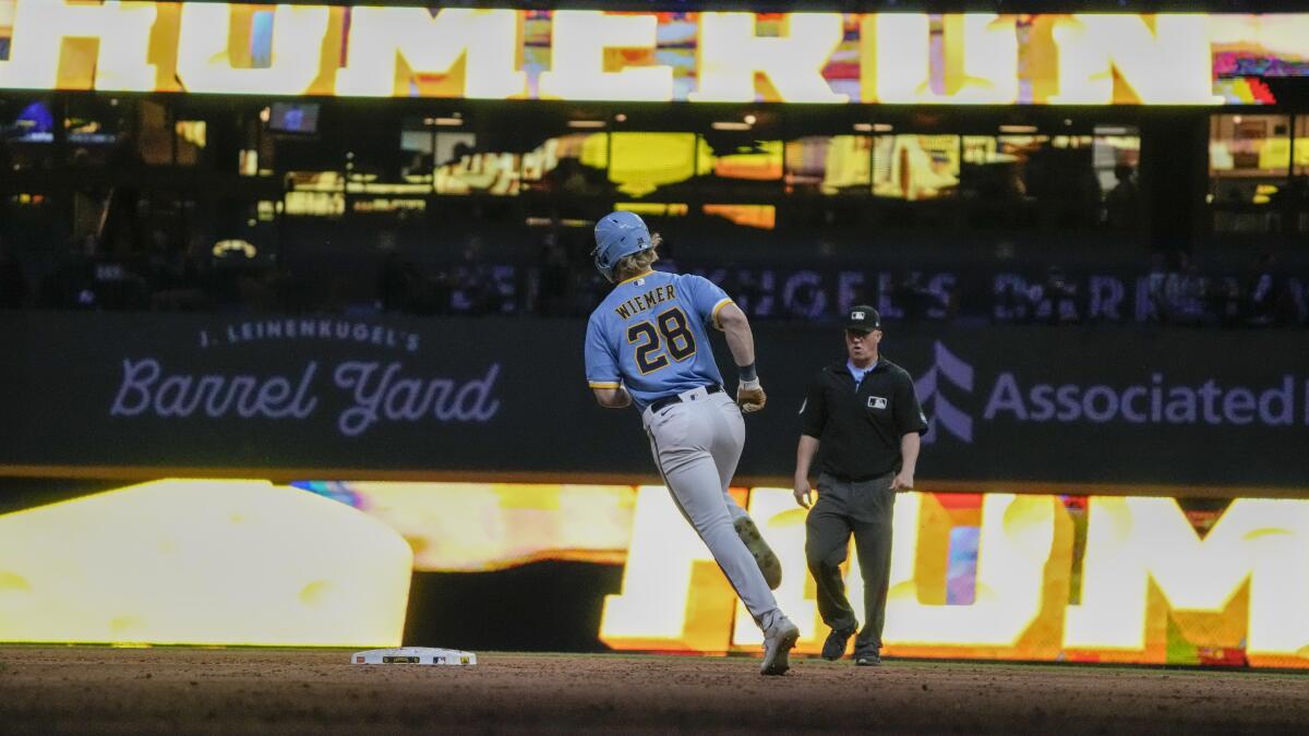 Brewers' Adames returns less than 2 weeks after getting hit in head with  liner while in dugout - The San Diego Union-Tribune