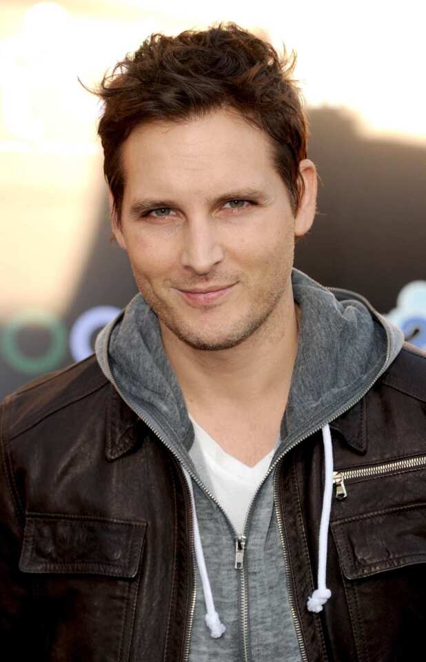 "Twilight" actor Peter Facinelli makes an appearance.