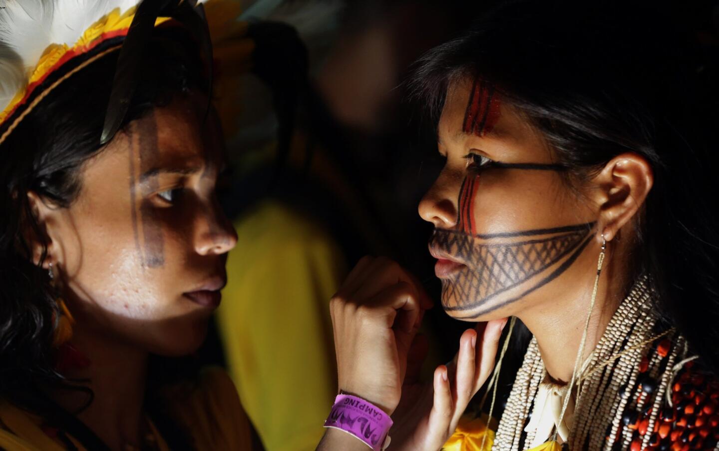 APphoto_Brazil Indigenous Beauty