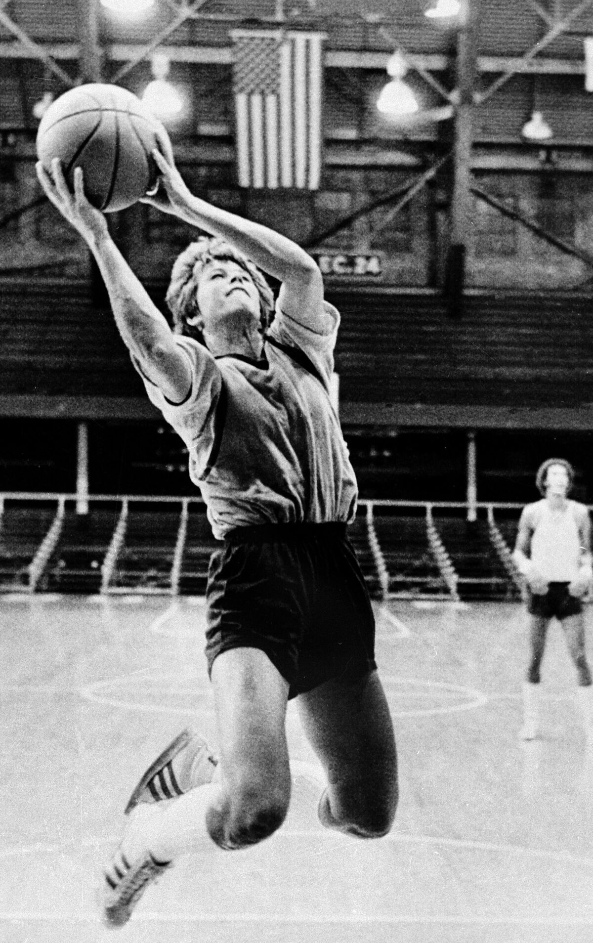 Ann Meyers Drysdale drives to the basket during practice at rookie camp for the Indiana Pacers in September 1978.