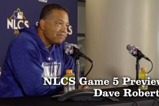 Dave Roberts discusses Chris Taylor's play and preparing for Game 5