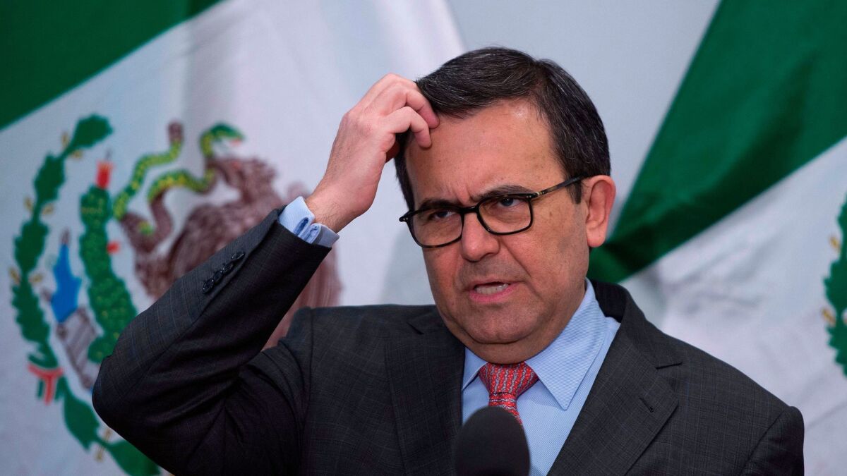 Mexican Secretary of Economy Ildefonso Guajardo, chief negotiator for Mexico during negotiations over NAFTA with Canada and the U.S., said this week Mexico might be willing to review the trade pact every five years.