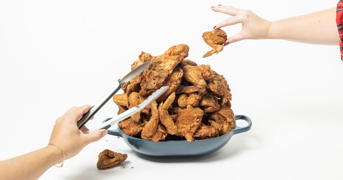 Commentary: Who makes the best grocery store fried chicken in L.A.? Here's our top 10 ranking