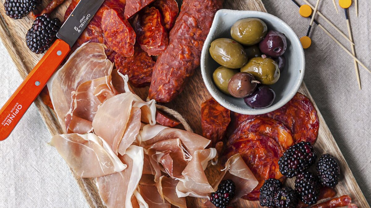 Quick lesson on cured meats introduces salumi's many varieties - The San  Diego Union-Tribune
