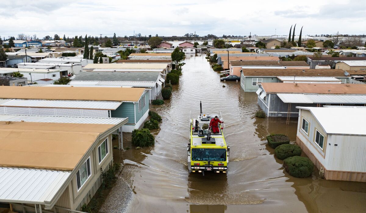 Skelton: California needs to catch up on flood management - Los Angeles Times