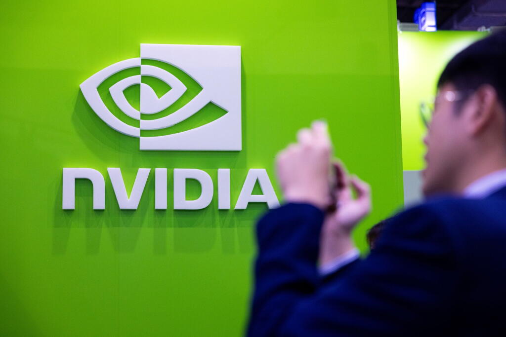 Nvidia, AMD to resume AI chip sales to China after U.S. reversal - Los ...