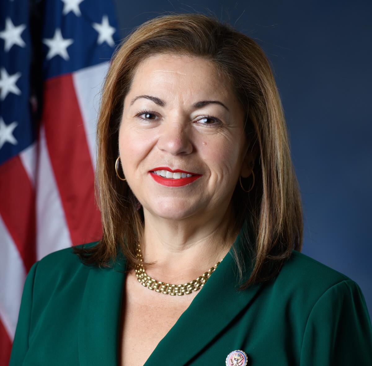 La congresista Linda Sánchez presentó la reforma migratoria de ciudadanía de Estados Unidos.