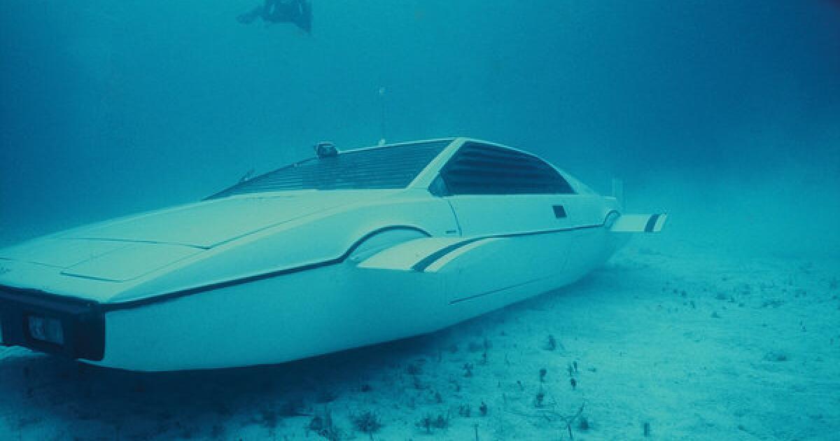 World's first and only real car that can 'fly' underwater and was inspired  by James Bond's 'The Spy Who Loved Me' scuba