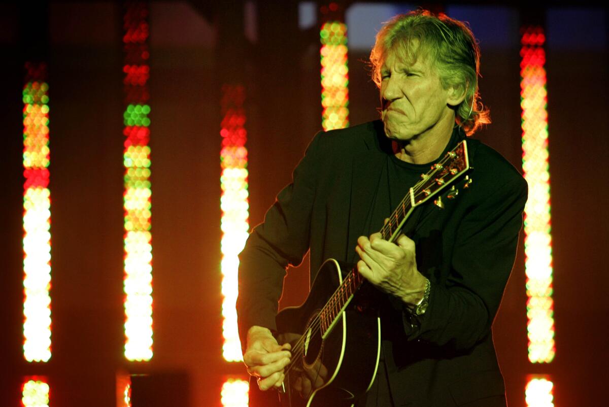 Roger Waters de Inglaterra durante un concierto reciente.