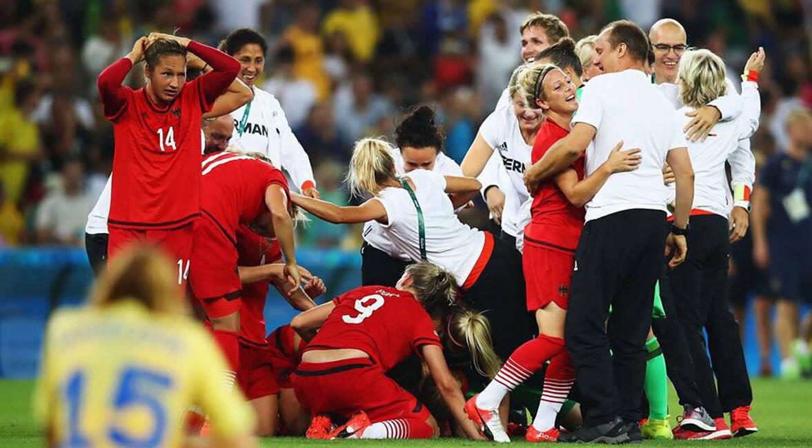 Alemania gana oro en futbol femenil