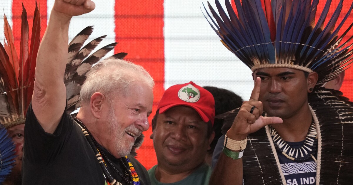 Lula promette di invertire le decisioni di Bolsonaro sulle popolazioni indigene