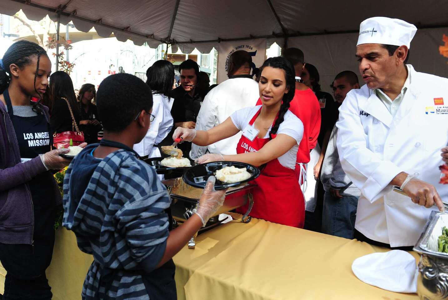 Los Angeles Mission Thanksgiving Dinner