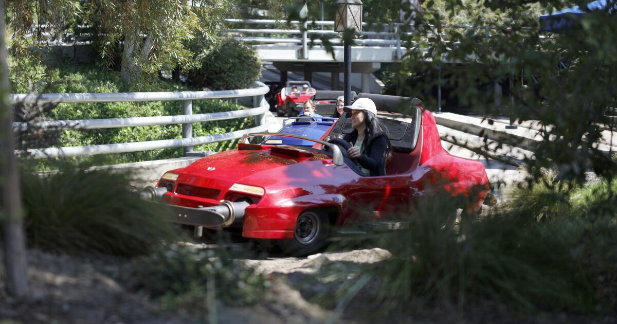 Autopia elektriklenene kadar Tomorrowland'e ait değil
