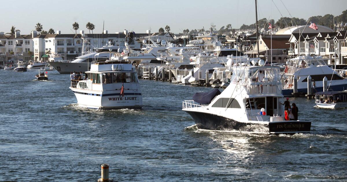 Newport Beach City Council bans use of public spaces at harbor as bathrooms