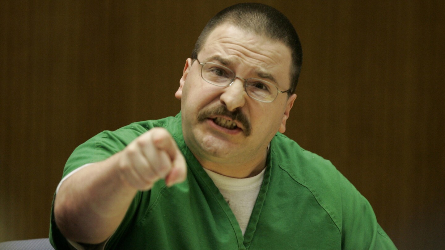 July 7, 2005 file photo of a defiant Eric Anderson admonishing the jury that convicted him of murder. (Nancee E. Lewis/The San Diego Union-Tribune)