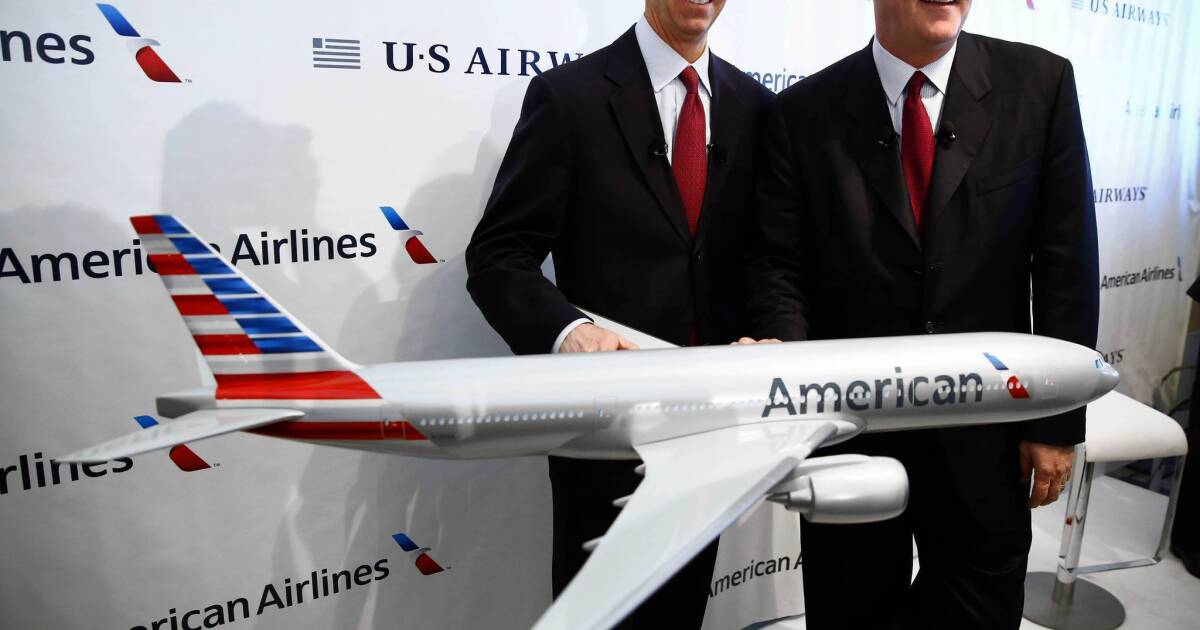 American Airlines, US Airways face big hurdles in merger - Los Angeles Times