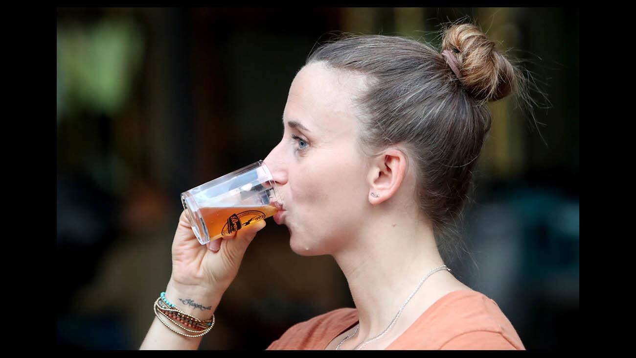 Photo Gallery: Brew at the Los Angeles Zoo includes local breweries