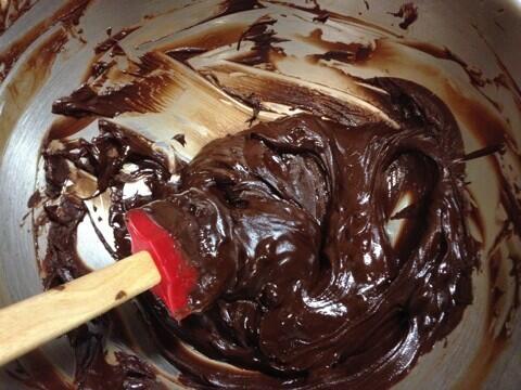 2: Melted chocolate as it cools will thicken