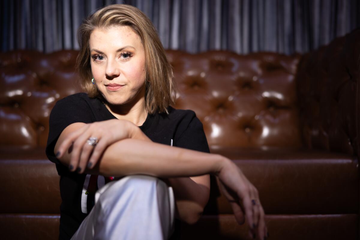 Woman Crush Wednesday: 'Fuller House' Star Jodie Sweetin is Truly a Comedic  Force