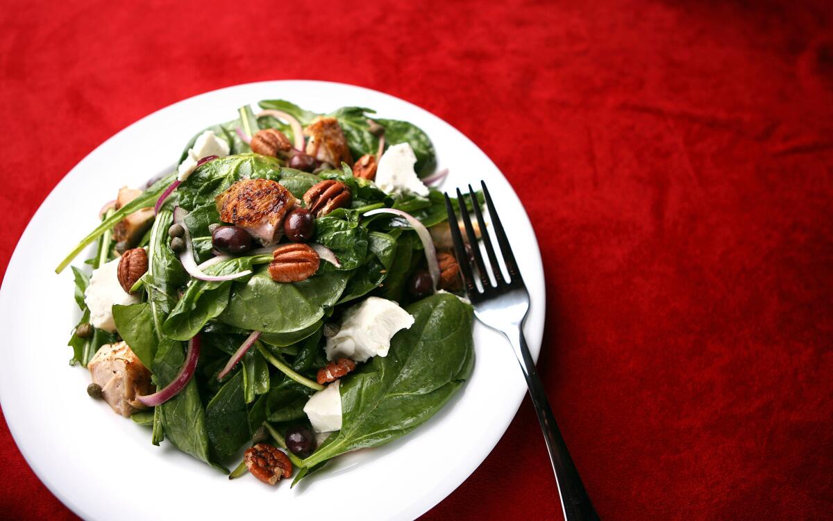 Mixed greens with chicken, goat cheese and pecans