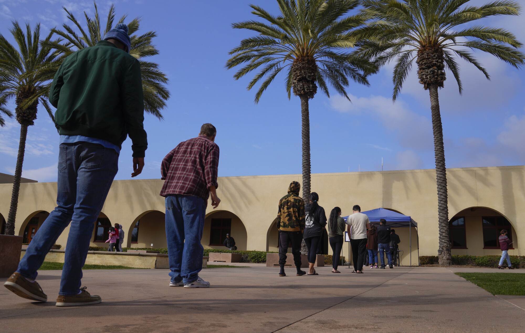 The line was short with very little wait on Friday, January 7, 2022.