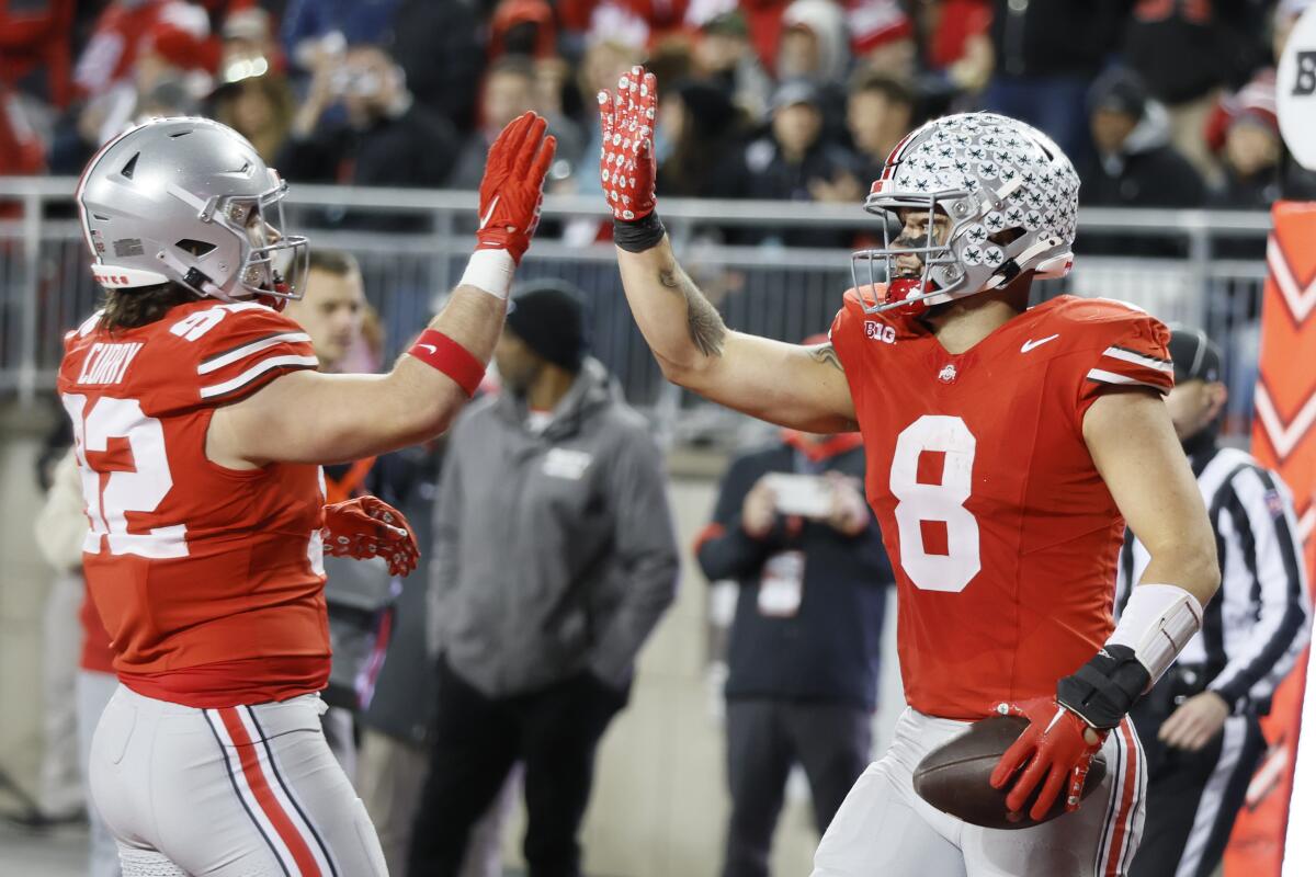 College football scores, updates: Michigan vs. Ohio State headlines rivalry  week