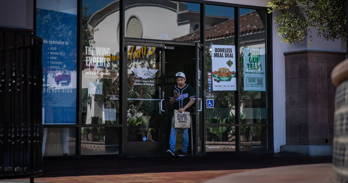 Wingstop owners to pay more than $667,000 in wage theft case