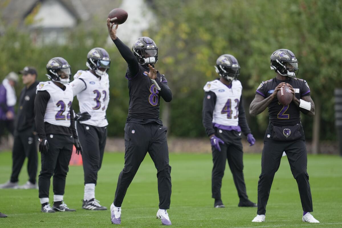 NFL Baltimore Ravens (Lamar Jackson) Men's Game Football Jersey.