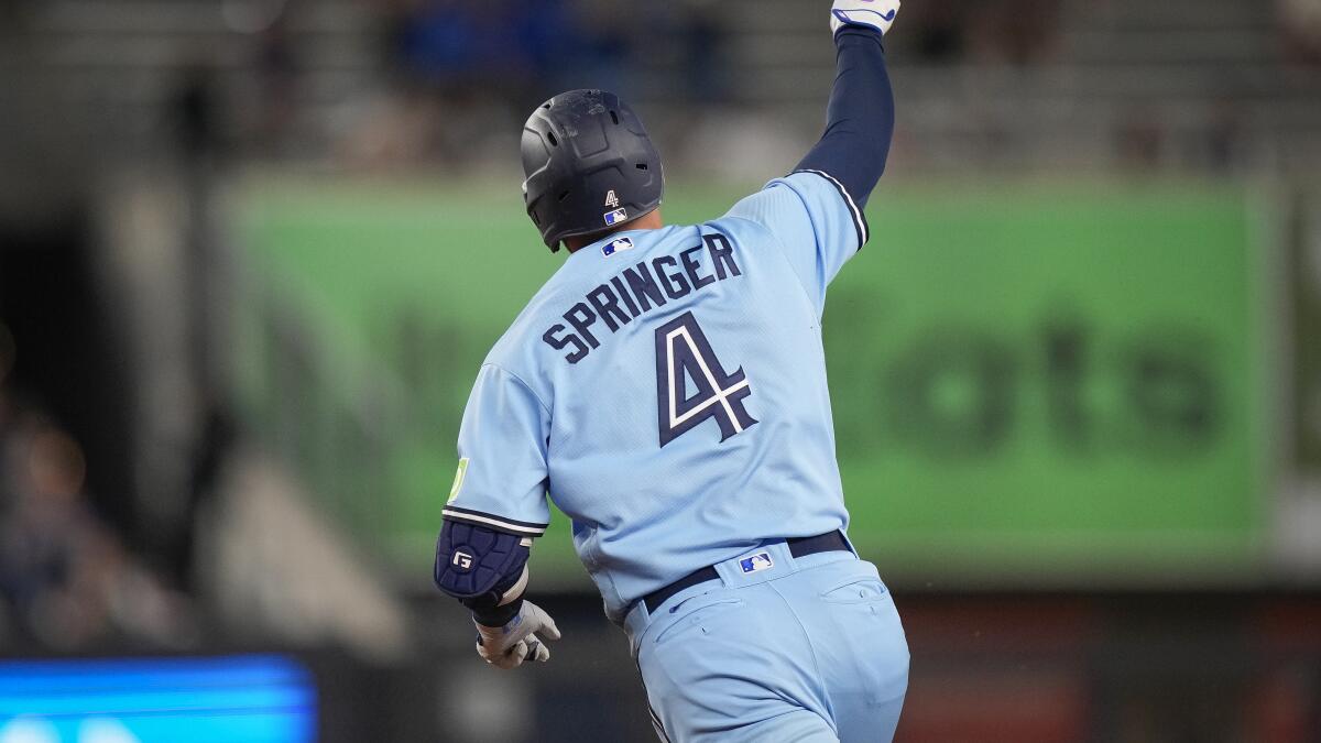 Astros-Blue Jays: George Springer, Toronto beat Houston, 3-2