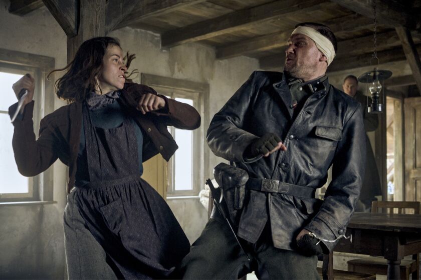 Marie Hacker and Florian Schmidtke in the movie "Blood & Gold."