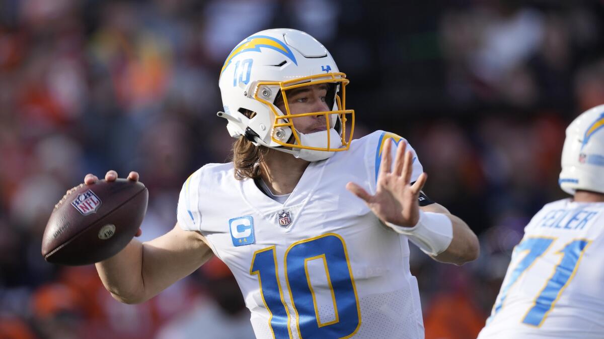 Chargers-Broncos Recap: Bolts lose 3 starters in meaningless 31-28