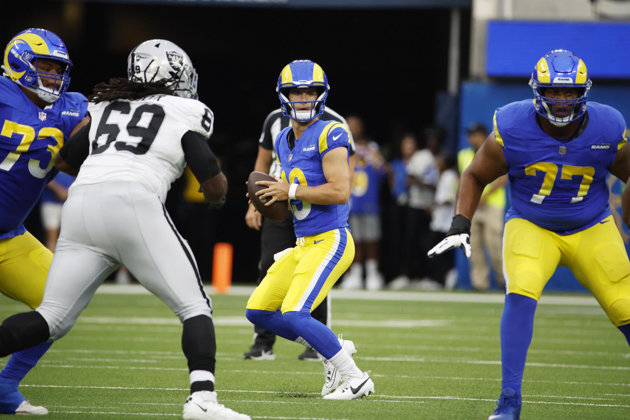 Stetson Bennett gets his first NFL action for the Rams in a 34-17