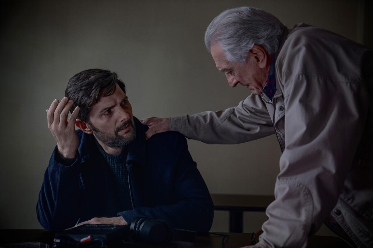 Whisper Man' review: Robert De Niro, Adam Scott in Netflix thriller - Los Angeles Times