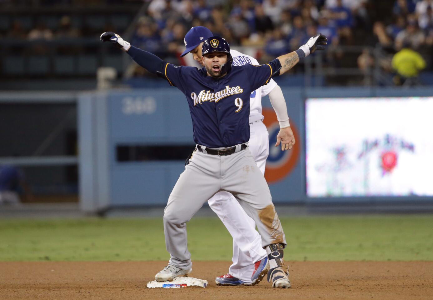 League Championship Series - Milwaukee Brewers v Los Angeles Dodgers - Game Four