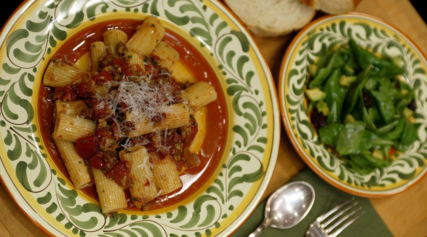 Rigatoni with mushrooms and pancetta