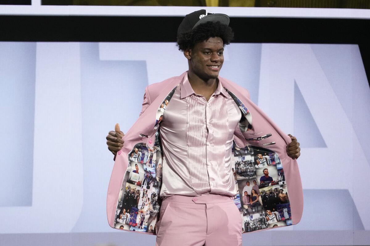 Victor Wembanyama Does Kimono Suiting at NBA Draft in Louis Vuitton – WWD