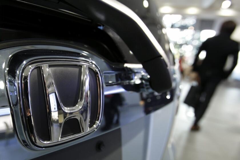 Honda took three of the six non-luxury categories in the 2013 Kelley Blue Book image awards.