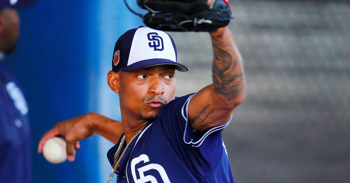 San Diego Padres' Christian Bethancourt to Pitch in Winter League