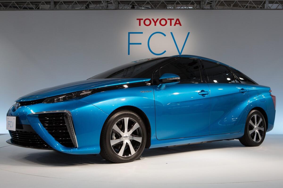 Toyota plans to start selling a hydrogen fuel cell vehicle in the U.S. in 2015