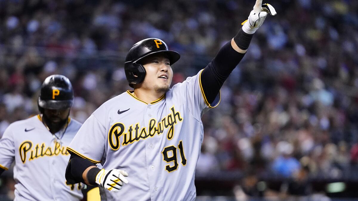 Padres News: Friars Acquire Rich Hill, Ji-Man Choi From Pirates in  Blockbuster Trade - Sports Illustrated Inside The Padres News, Analysis and  More