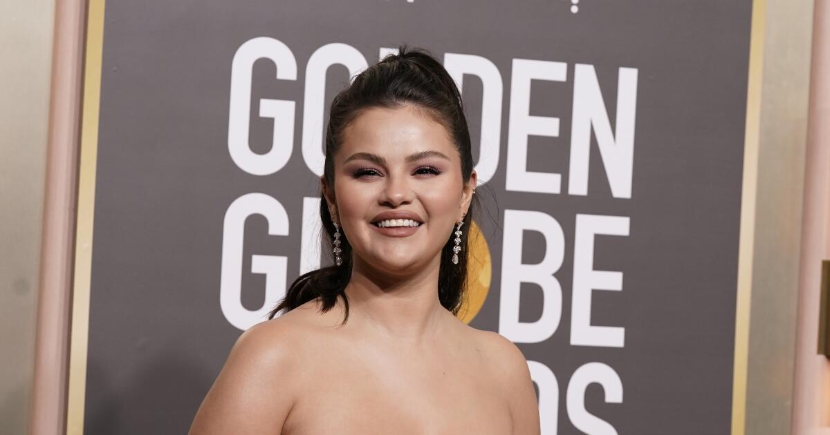 Selena Gomez's lupus meds make her gain weight. So what? - Los Angeles Times Selena Gomez's lupus meds make her gain weight. So what? - Los Angeles Times