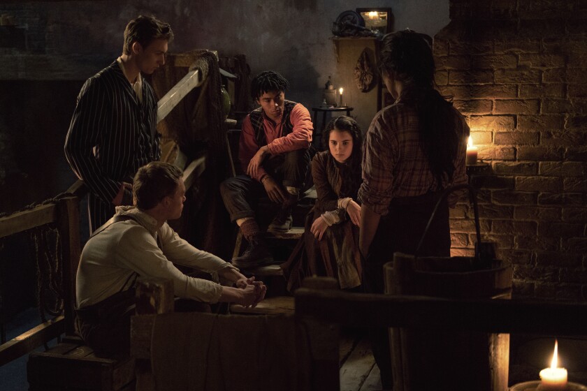 A scene with young folk from the Netflix series "The Irregulars"