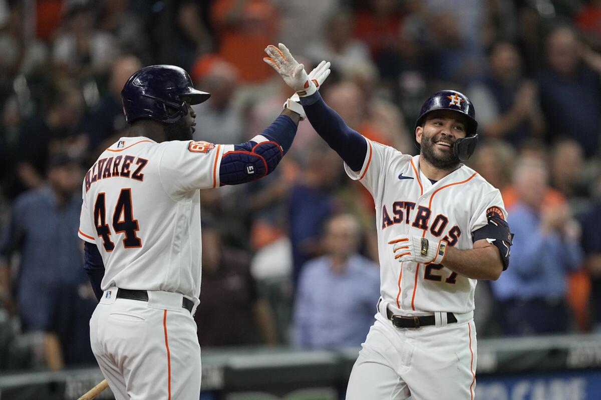 Jose Altuve's two-run home run, 07/07/2022