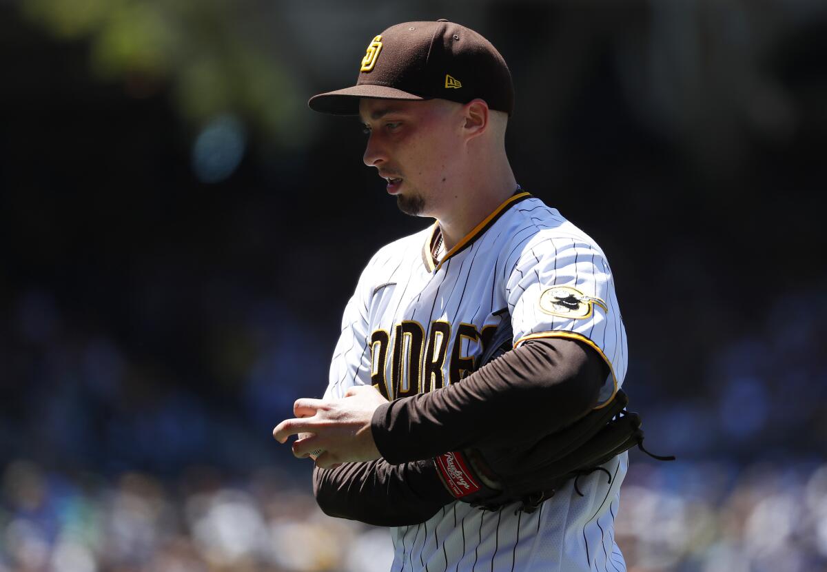 Blake Snell traded to Padres