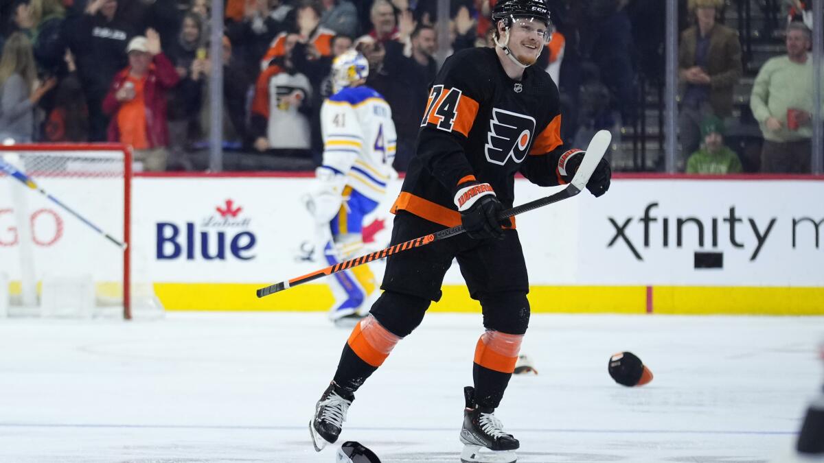 Flyers star Travis Konecny (upper body) misses loss to Oilers - ESPN